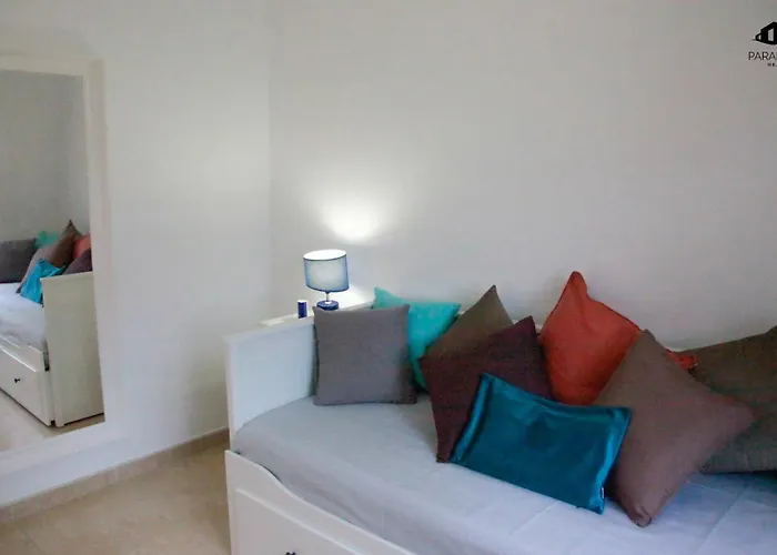 Delfines アパート *